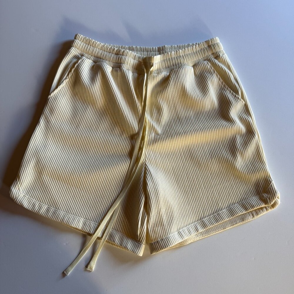 Fashion Nova NOVAMEN Cream Ribbed Shorts – Large